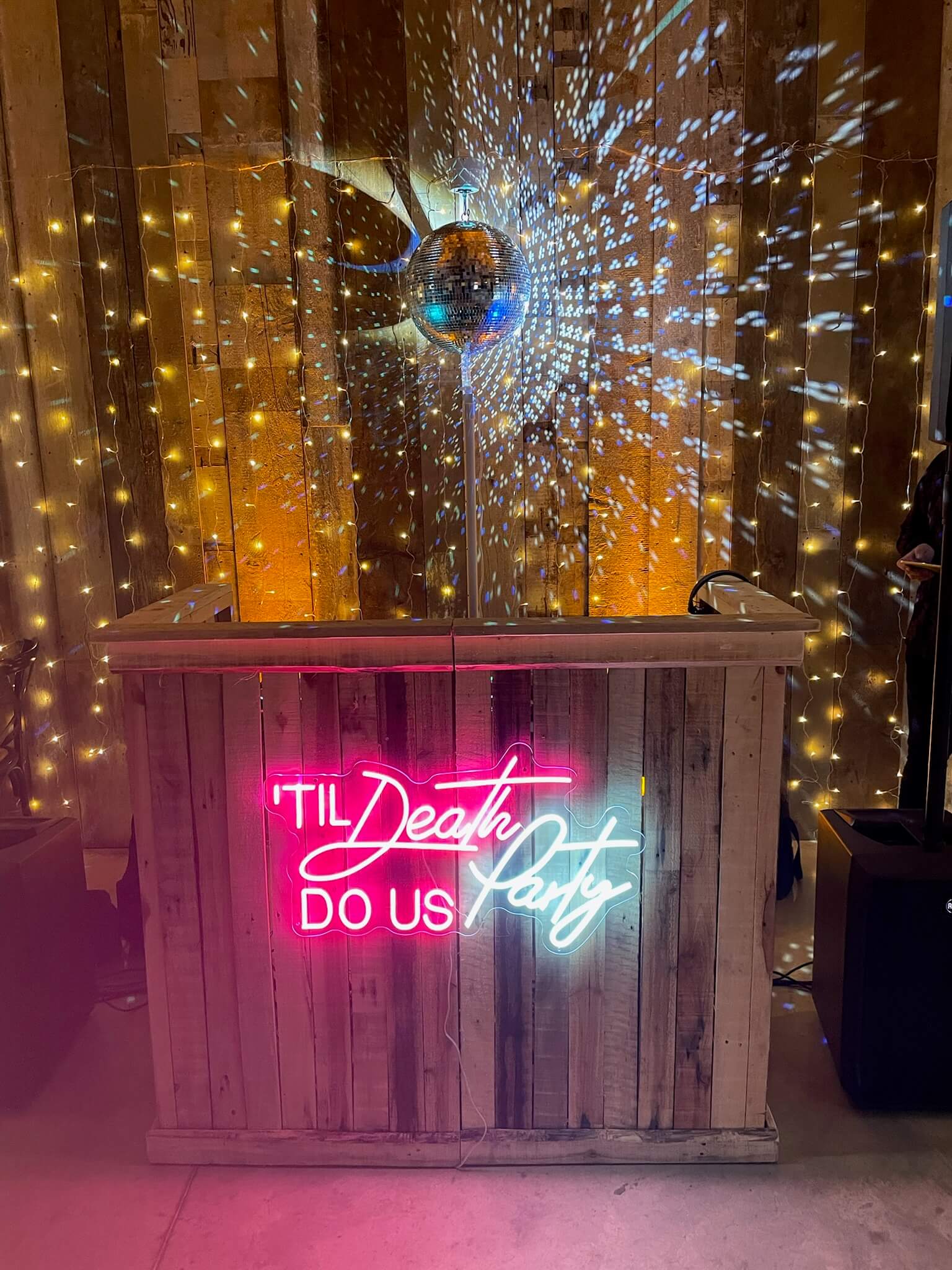 Neon Signs & Signage 1